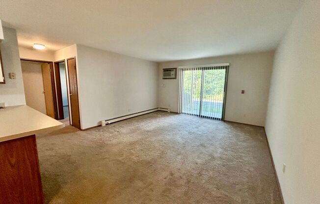 2 beds, 1 bath, $1,149.99