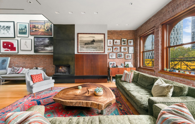 321 GREENWICH ST