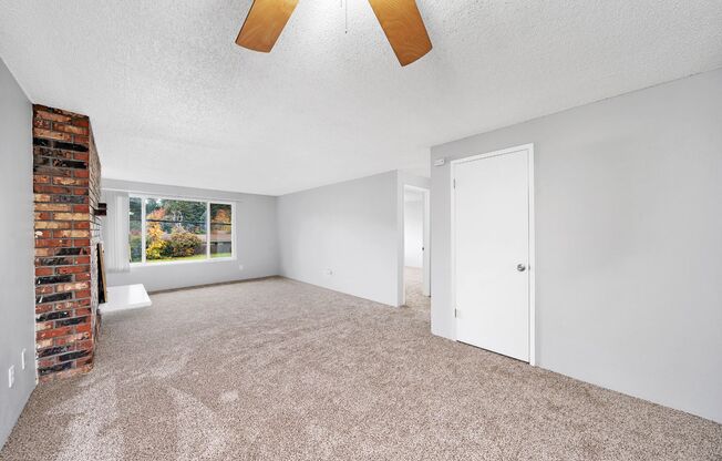 2 beds, 1 bath, 900 sqft, $1,395, Unit A7