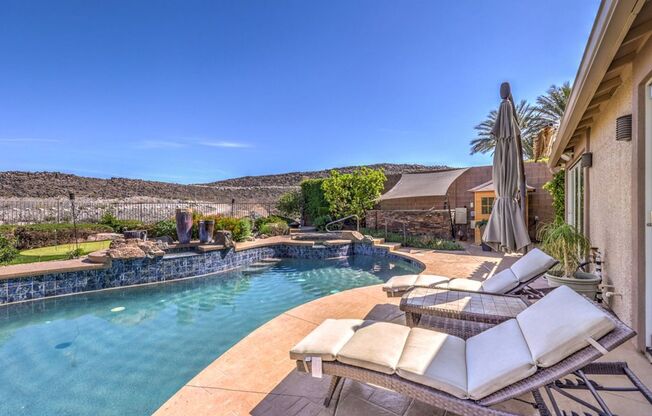 3 beds, 3 baths, $6,995