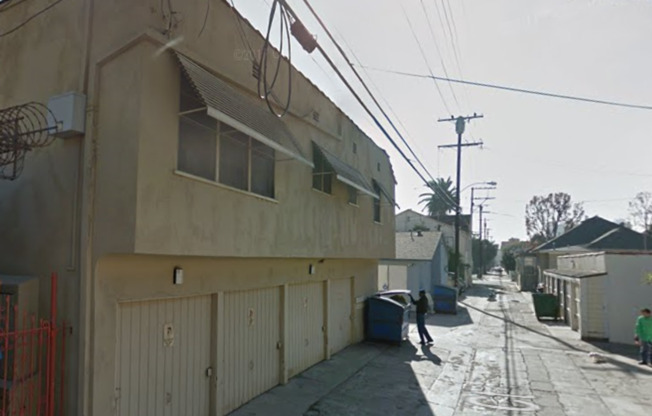 Long Beach 827-835 Pacific