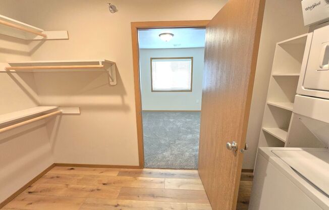 1 bed, 1 bath, 756 sqft, $1,025, Unit 3400 207