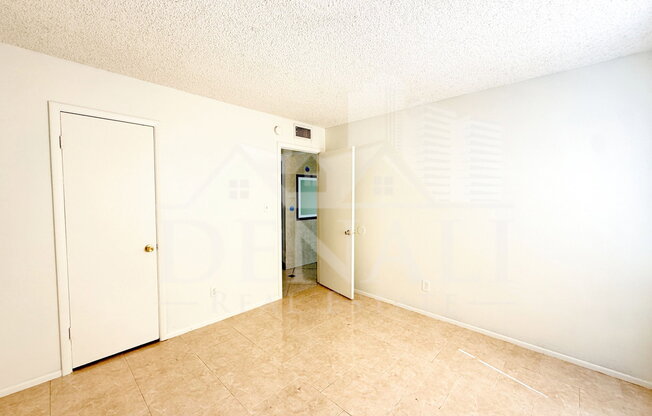 2 beds, 1 bath, 792 sqft, $1,095