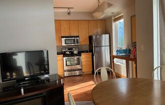 3 beds, 2 baths, $2,100, Unit UNIT 208