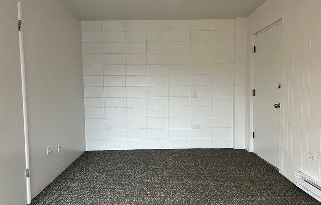 1 bed, 1 bath, 425 sqft, $1,225, Unit 501