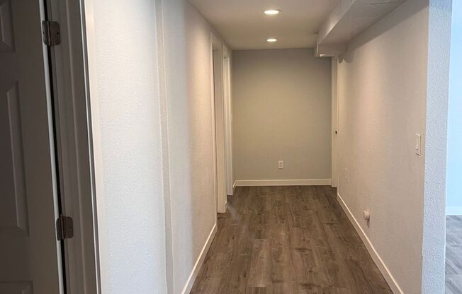 3 beds, 1 bath, 1,200 sqft, $2,200