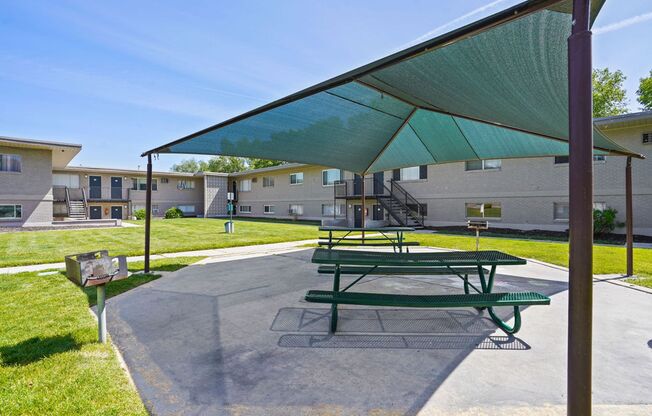 2 beds, 1 bath, 800 sqft, $1,295, Unit #40
