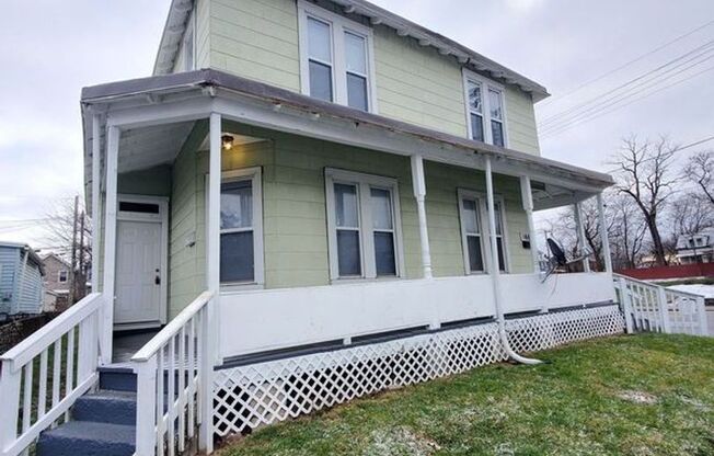 164-166 S CYPRESS AVE