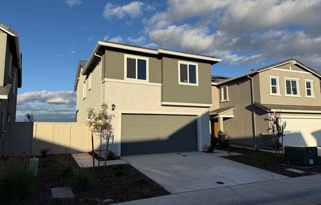 4 Bed 2.5 Ba 2 Story 2 Car