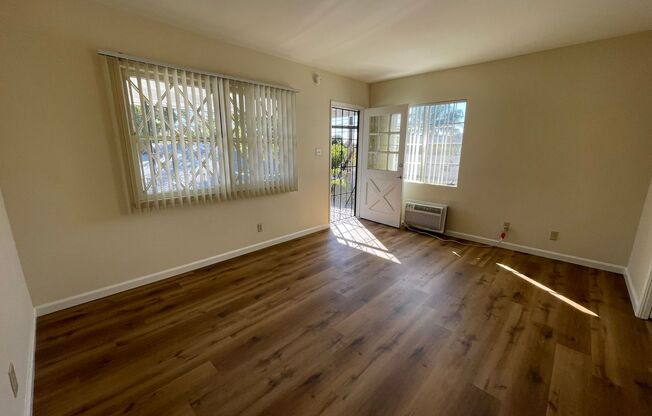 928 W. Glenoaks blvd. Glendale CA