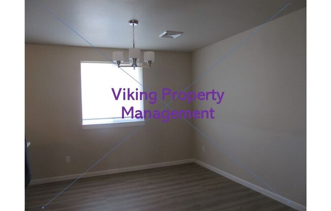 1370 NW Breann Loop