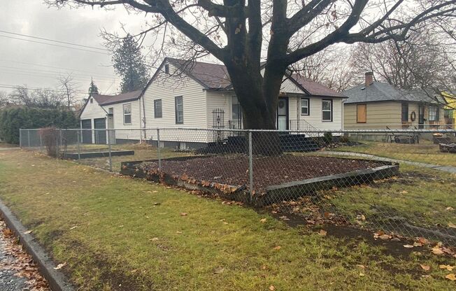 Audubon-Downriver Neighborhood 3+ bedroom, 1 bath corner lot with large, fenced yard