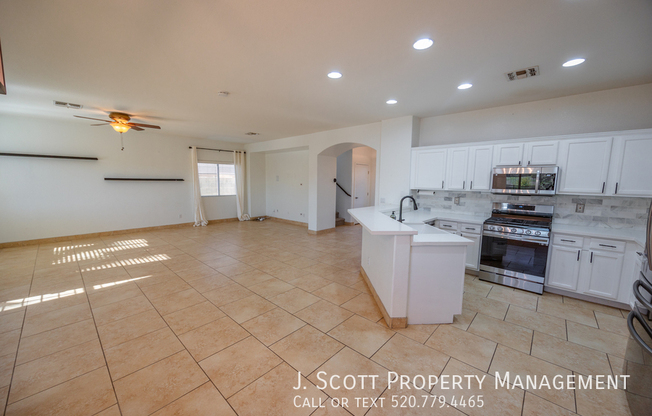 12209 W WASHINGTON ST