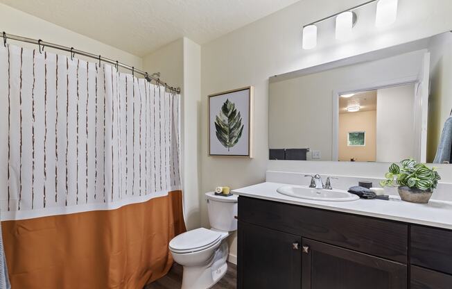 The Pennwood_Bathroom