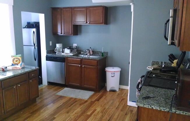 Beautiful & Spacious 3 Bedroom Townhome in Midtown