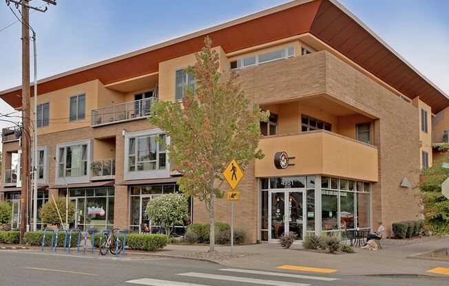 Spacious Beaumont Village Condo with Covered Balcony, W/D, Gas Fireplace