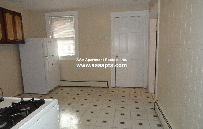 321 MAVERICK ST
