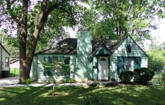 2 Bedroom, near Mercy