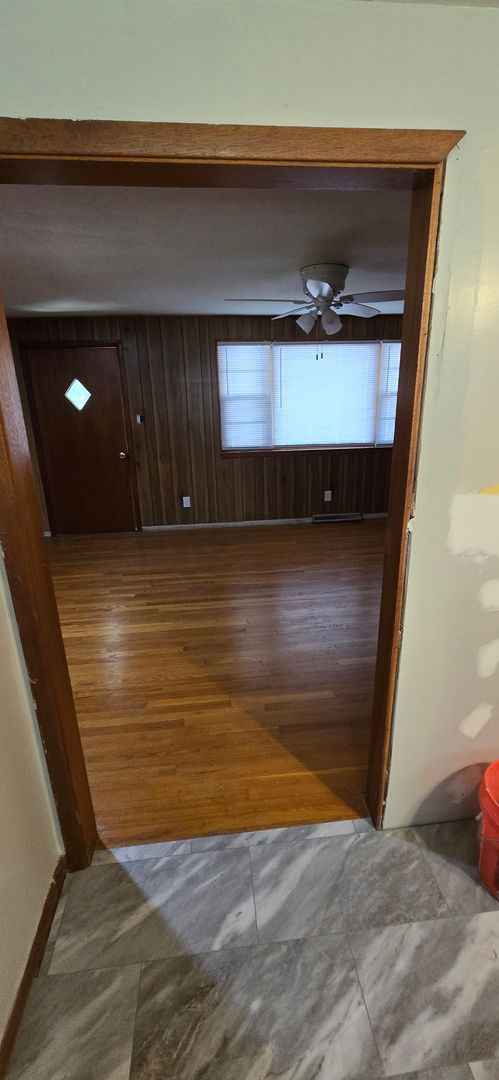 3 beds, 2 baths, $1,550