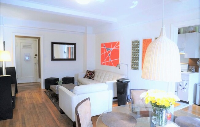 162 W 56 ST
