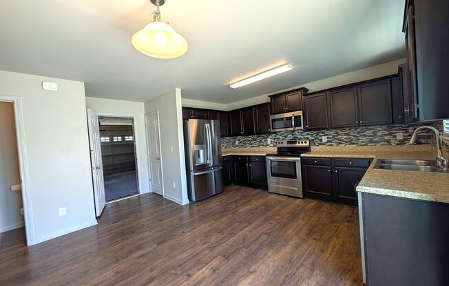 Charming home located in the Apple Creek Community in Dallas NC!