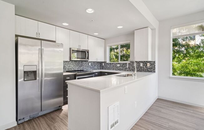 2 beds, 2 baths, 1,155 sqft, $4,295, Unit 414