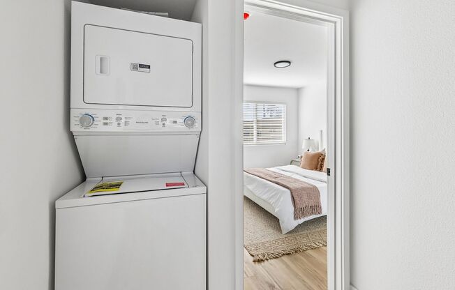 1 bed, 1 bath, 530 sqft, $2,345, Unit 27