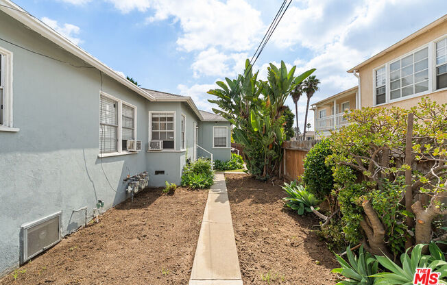 7109 FLIGHT AVE