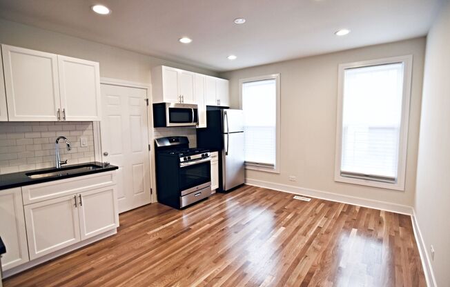 3230-3238 N. CLARK