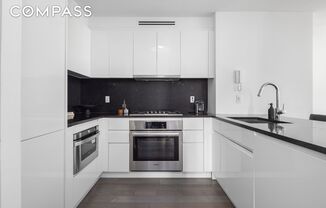 1 bed, 1 bath, 729 sqft, $5,350, Unit 10G