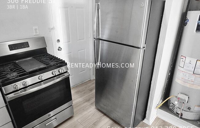 3 beds, 1 bath, $1,549