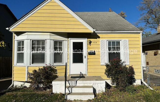 Ferndale Charm Close to Everything - Bay Windows, Garage, Basement, and More!