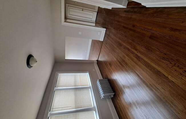 7526-36 S Colfax Ave