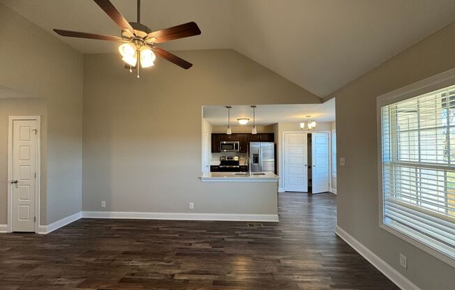 3 beds, 2 baths, $1,695