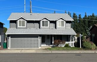 Beautiful NW Portland Home Backs to Greenspace. New Interior Paint and Carpet! Spacious Fenced Yard! MUST SEE!!!