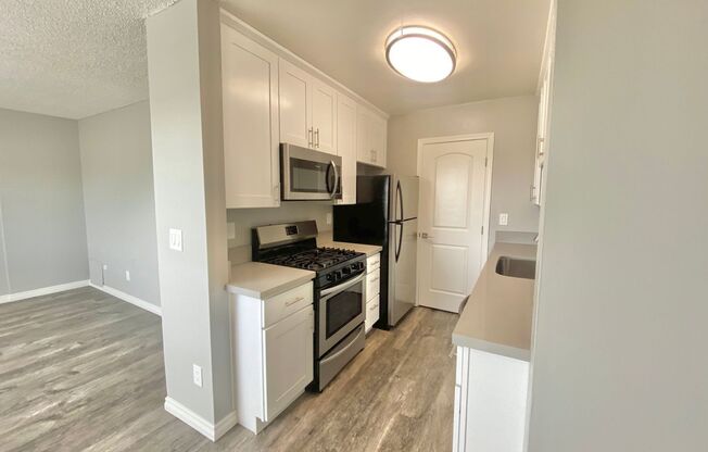 1800 N Alvarado St