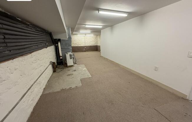 112 W 118 ST