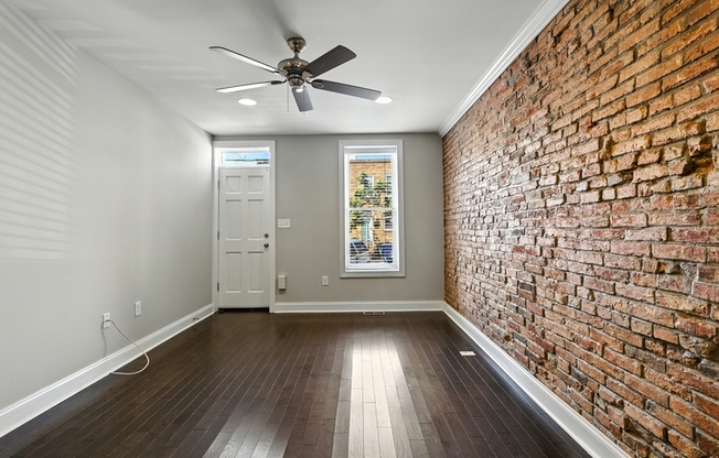 127 W RANDALL ST