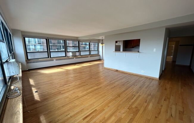 2 beds, 1 bath, 1,250 sqft, $2,700, Unit 418-0405