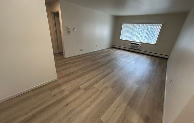 1 bed, 1 bath, $995, Unit 247