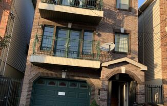 138 LOGAN AVE