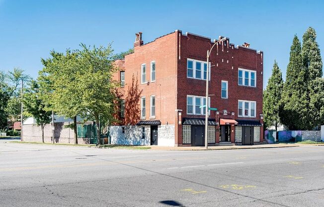 1337-39 S Vandeventer