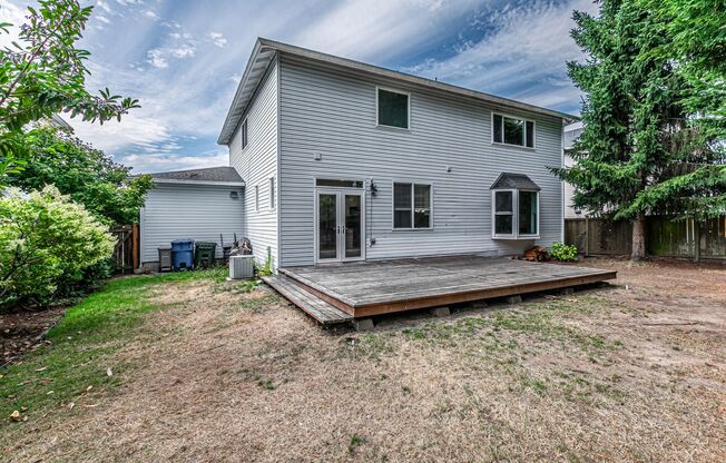Beautiful home near Clark Lake Park!