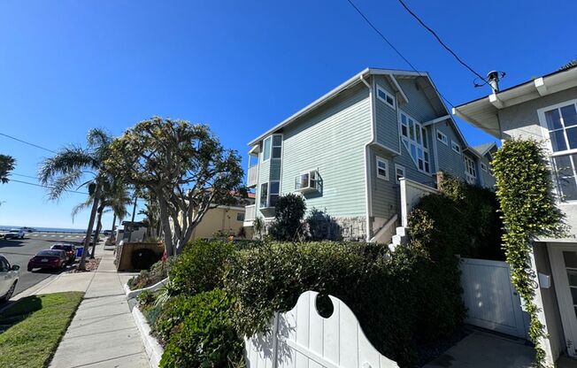 Furnished 2 bedroom in Carlsbad Village, Ocean View 1/2 block to the beach