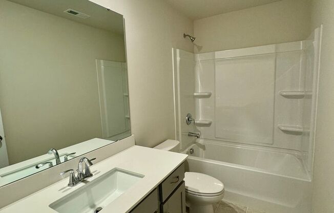 4 beds, 2.5 baths, $2,795, Unit # BRIGHTWATER