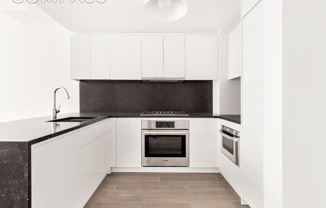 1 bed, 1 bath, $5,150, Unit 14D
