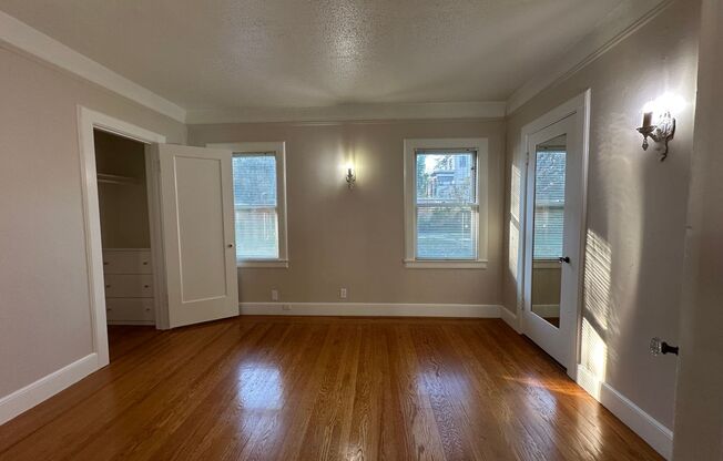 1 bed, 1 bath, $1,875, Unit 3949-D