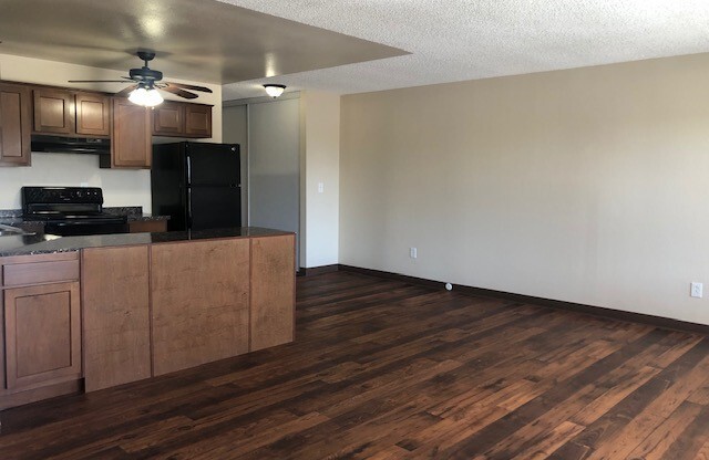 1 bed, 1 bath, 800 sqft, $1,945, Unit N17