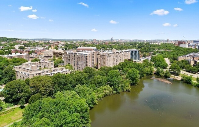 2 beds, 2 baths, 1,300 sqft, $4,000, Unit 1005