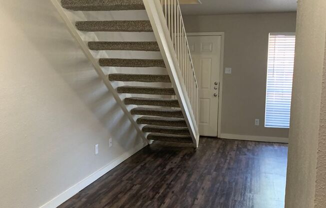 1 bed, 1 bath, 841 sqft, $925, Unit 1615